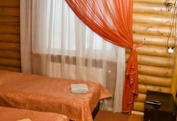 Готель 12 місяців. Драгобрат